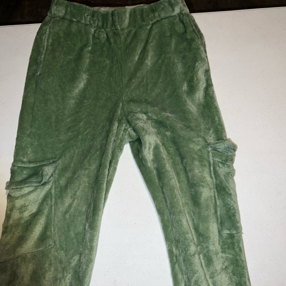 Soft and Fuzzy Women Cargo Sweats